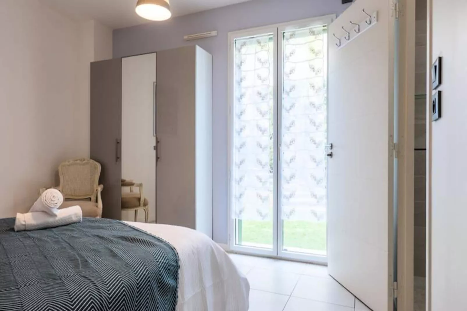 Résidence Rez-de-jardin Palm Beach, Piscine, Plages à Pied-Niet-getagd