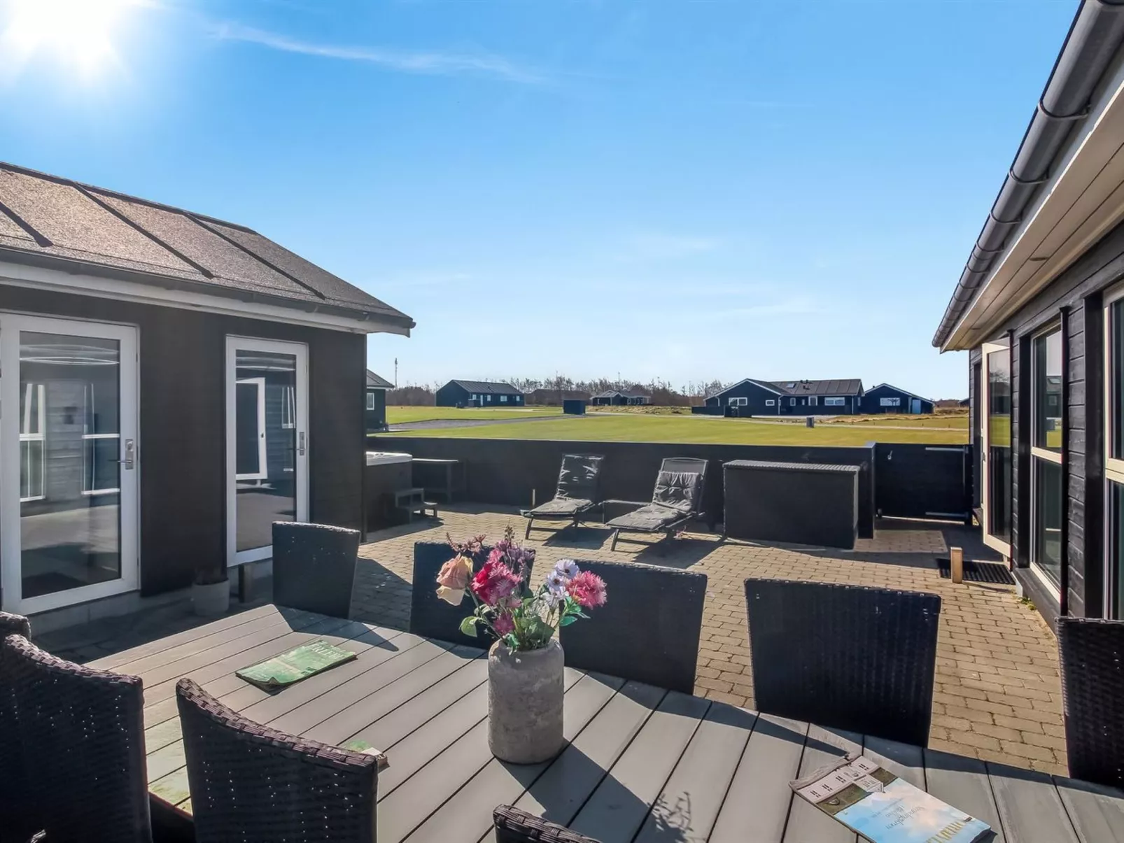 "Edgar" - 1.5km from the sea-Buiten