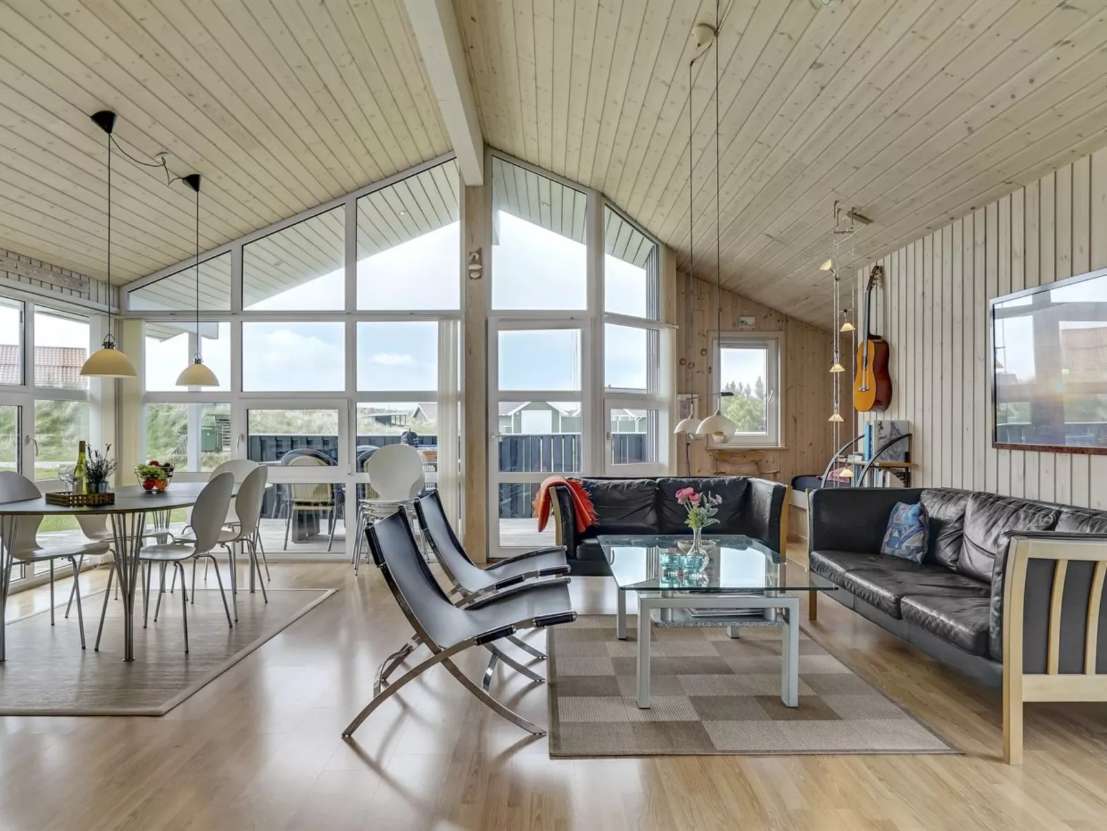 "Emppu" - 400m from the sea-Binnen