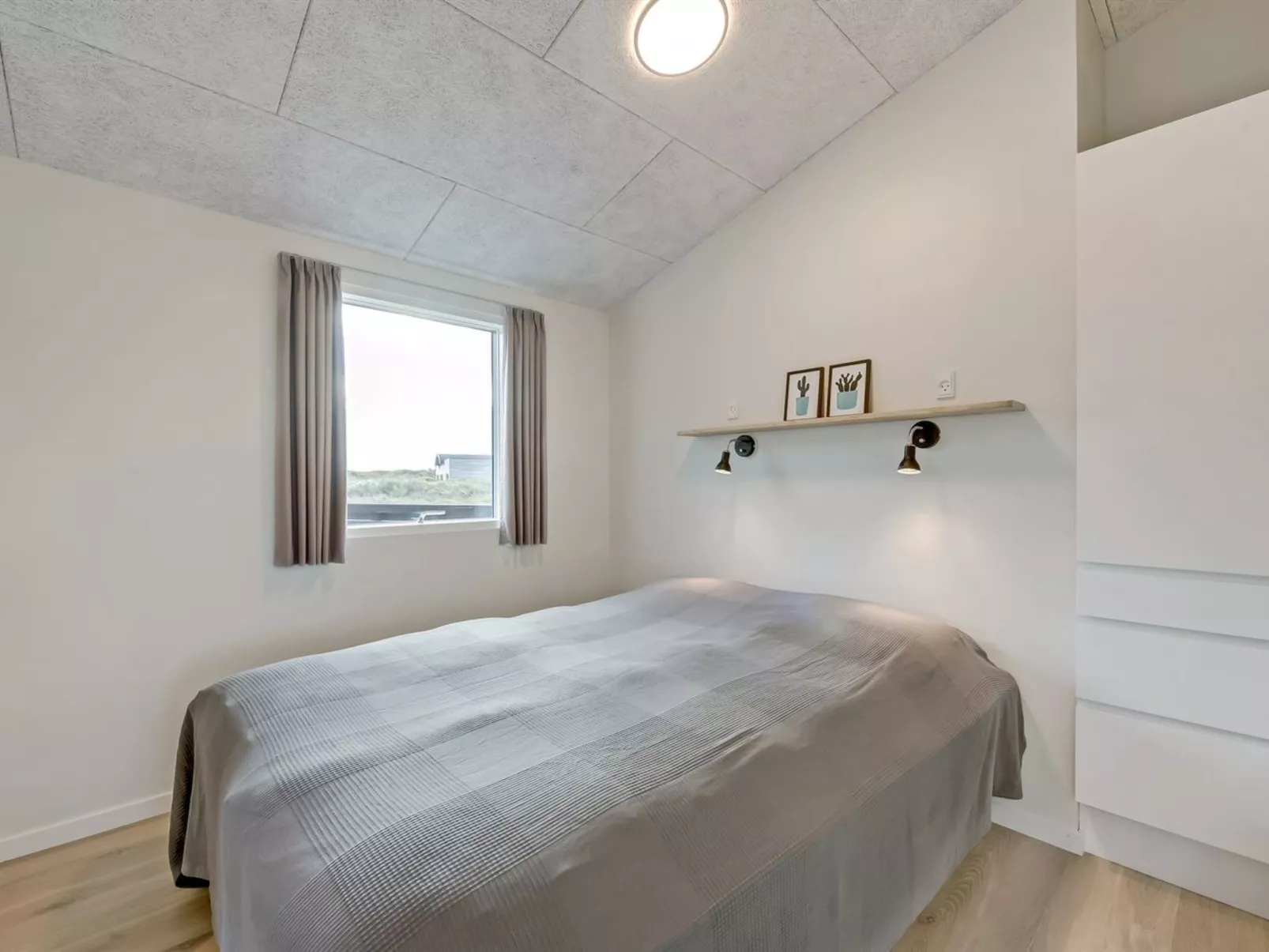 "Birger" - 300m from the sea-Binnen