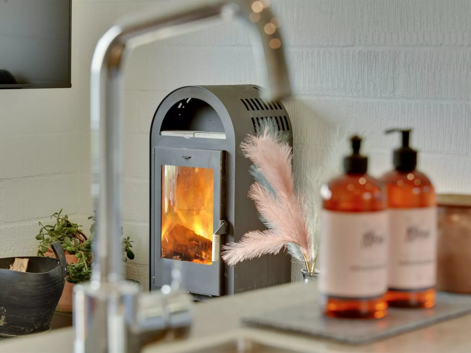 "Karli" - 330m to the fjord-Binnen