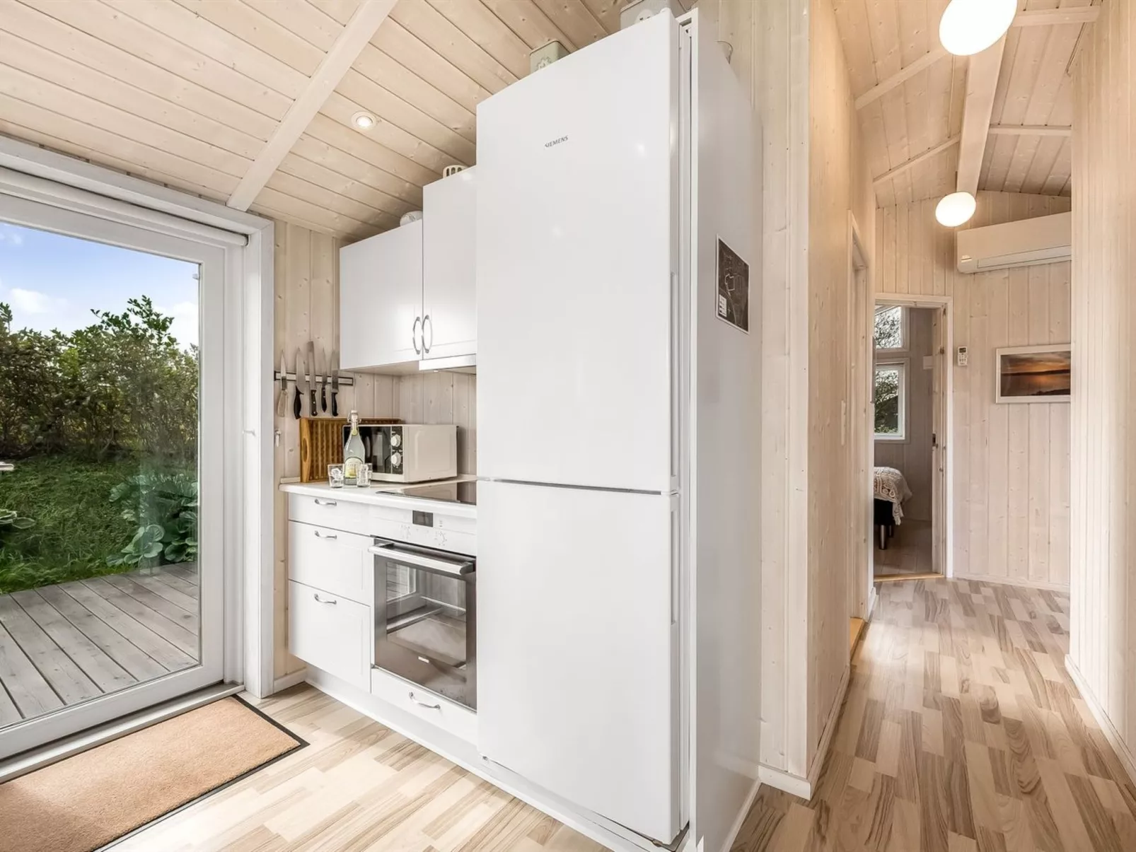 "Tanna" - 330m to the fjord-Binnen