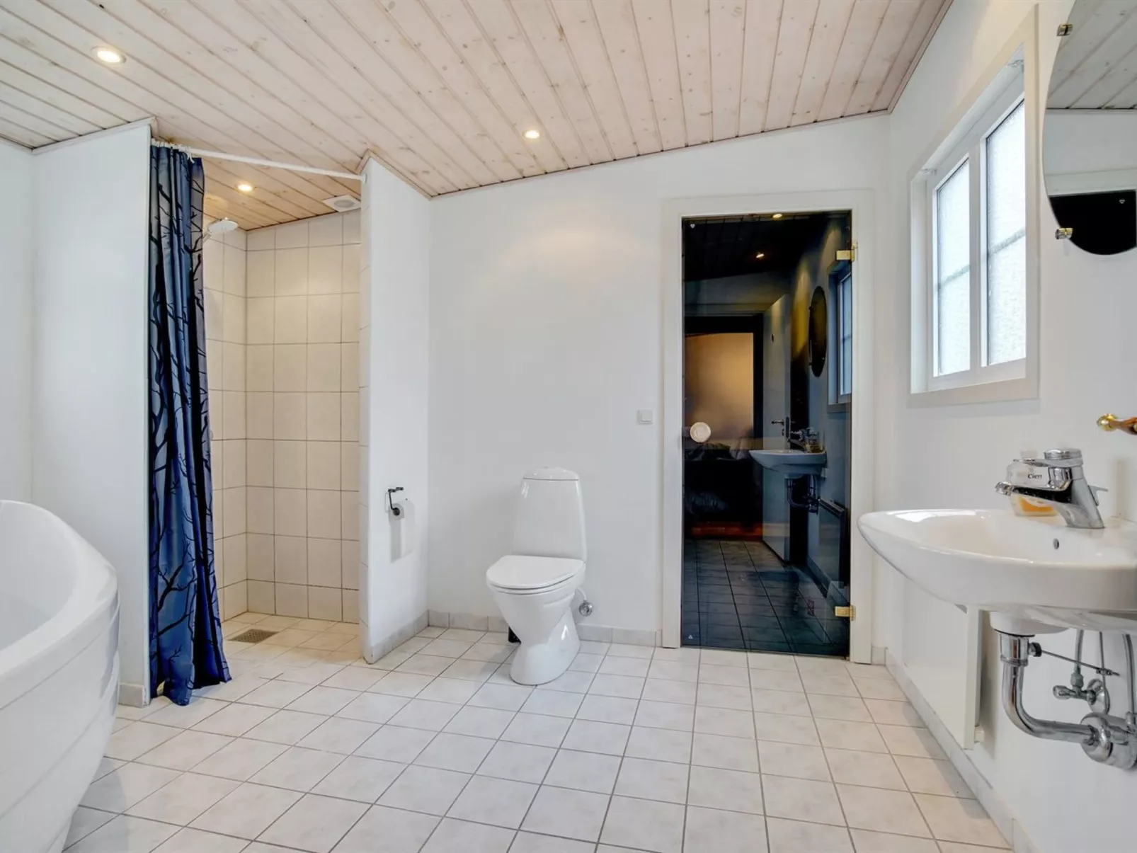 "Janakij" - 475m from the sea-Binnen