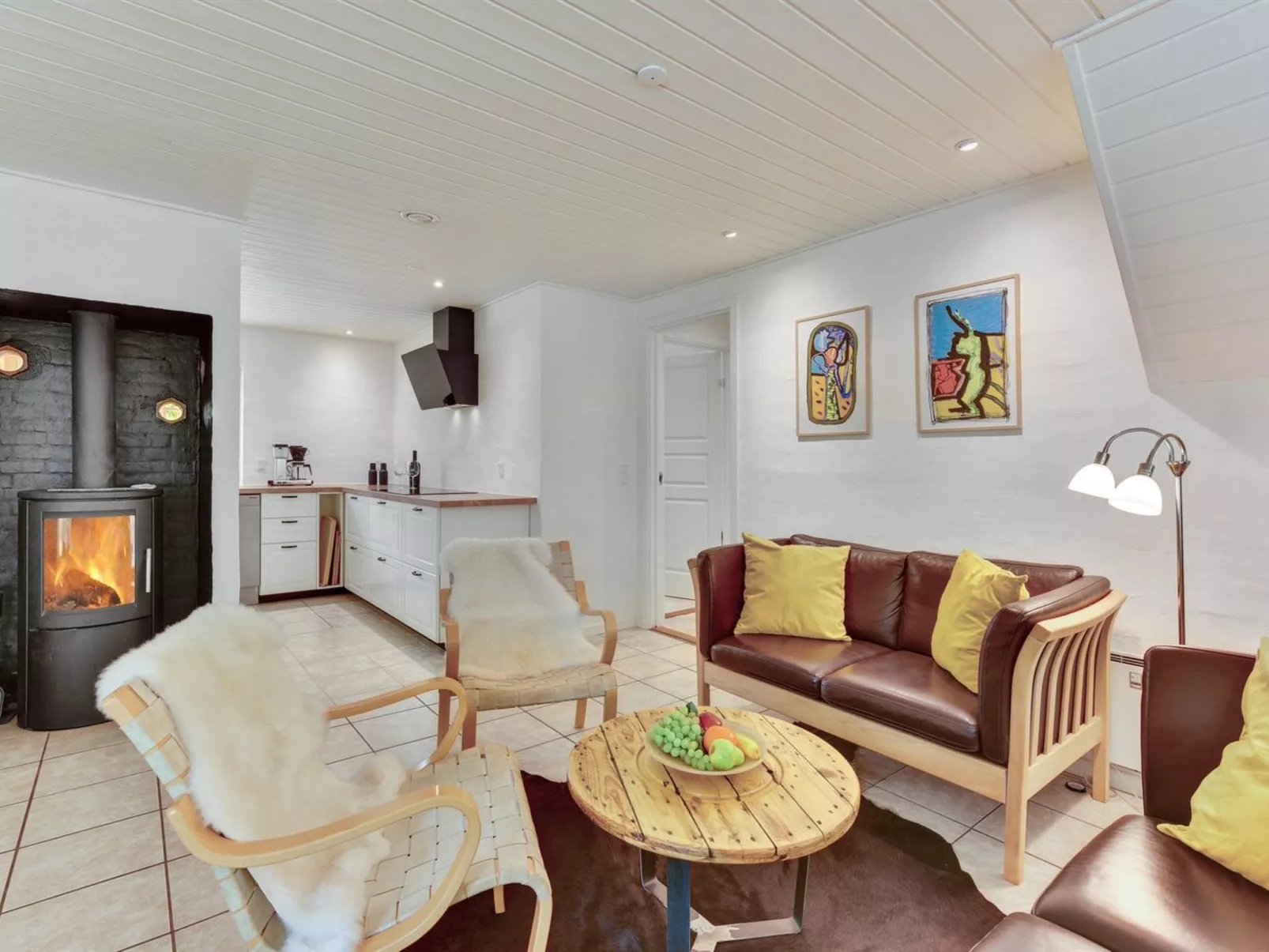 "Erla" - 2.3km from the sea-Binnen