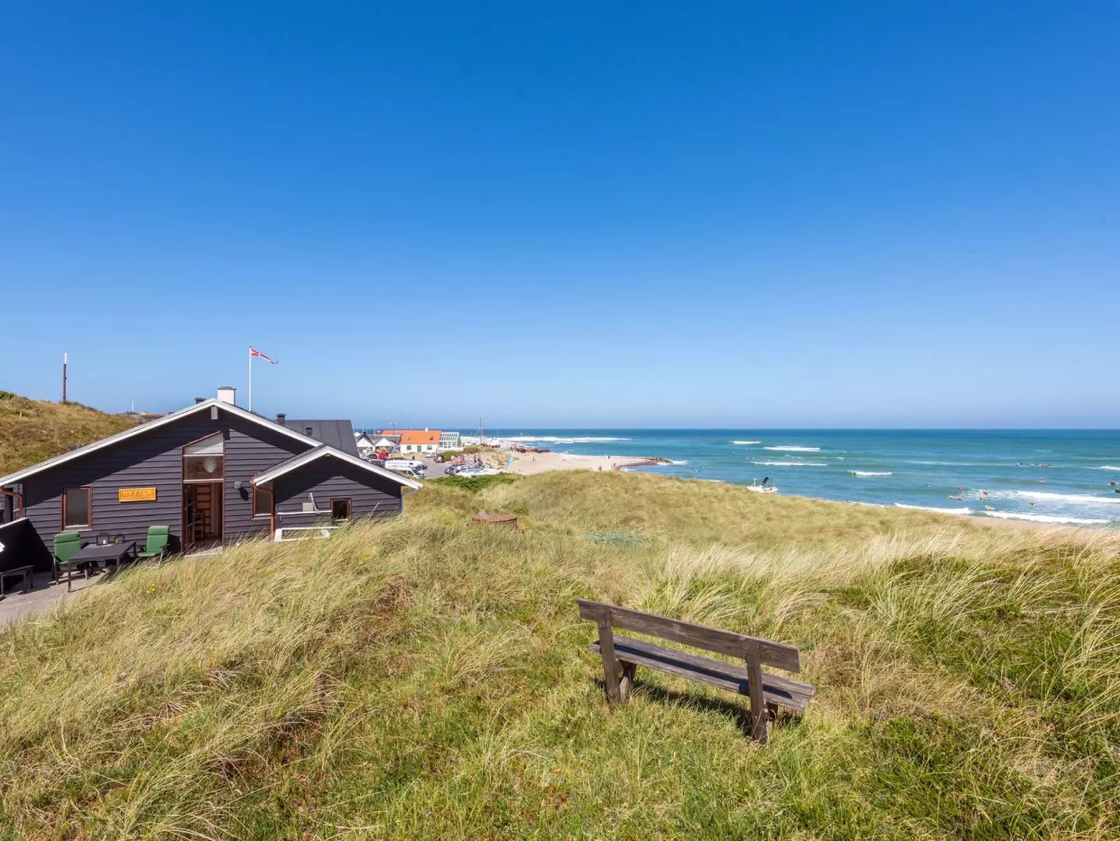 "Arngrim" - 100m from the sea-Buiten