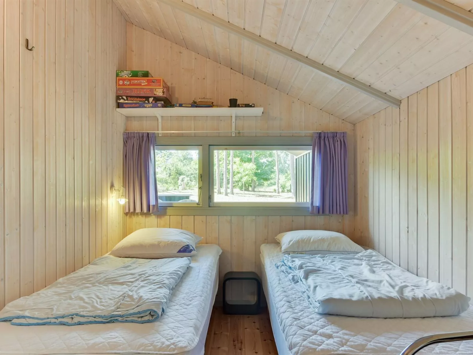 "Raafael" - 175m from the sea-Binnen