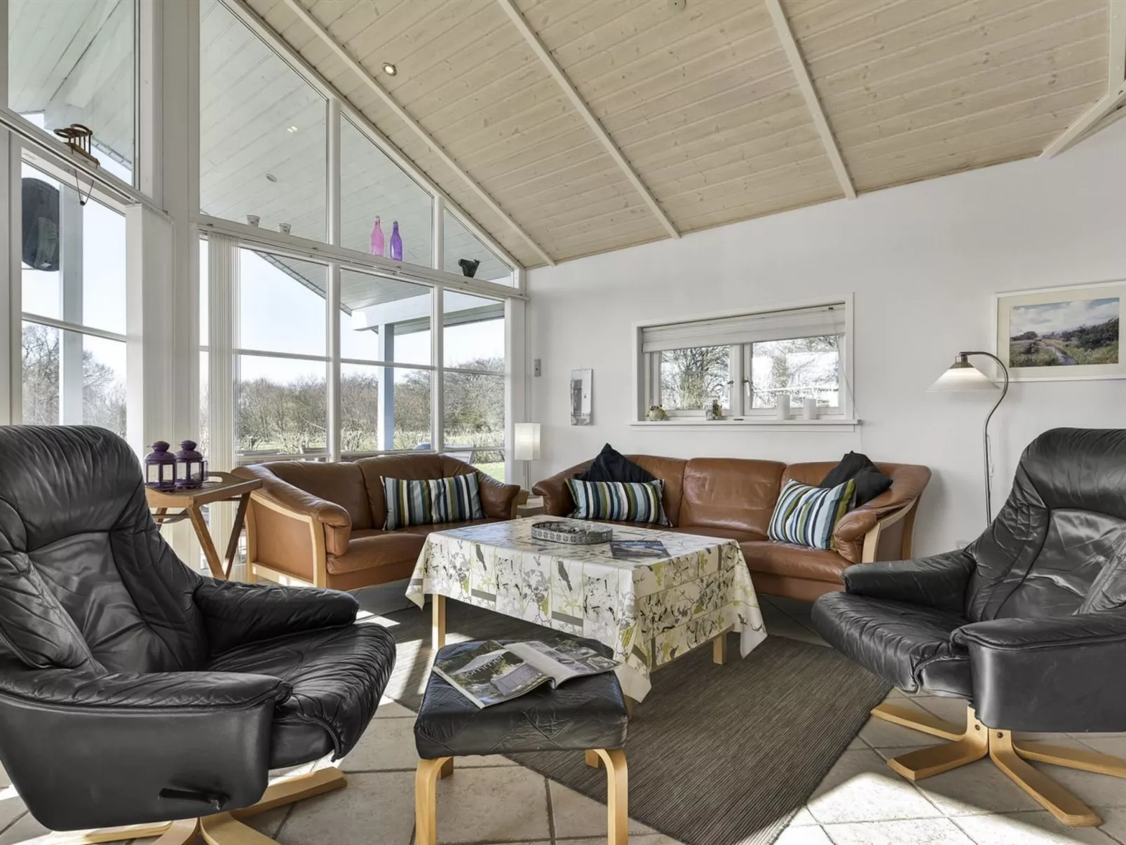 "Bara" - 600m from the sea-Binnen