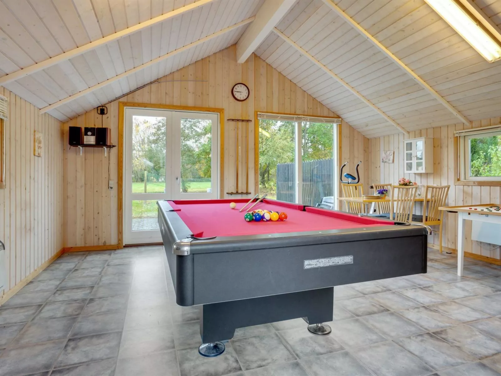 "Kalli" - 350m to the fjord-Binnen