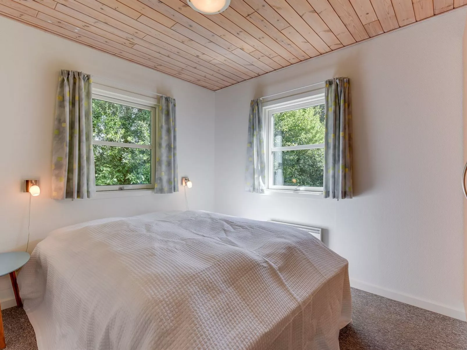 "Herlugh" - 1km to the fjord-Binnen