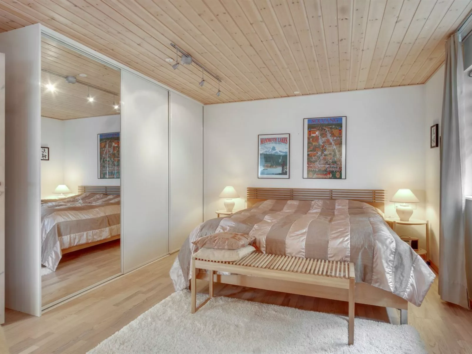 "Sahid" - 20m from the sea-Binnen