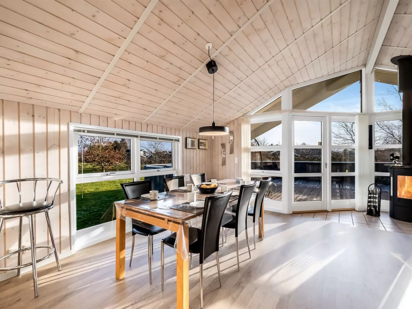 "Cristiana" - 1km to the fjord-Binnen