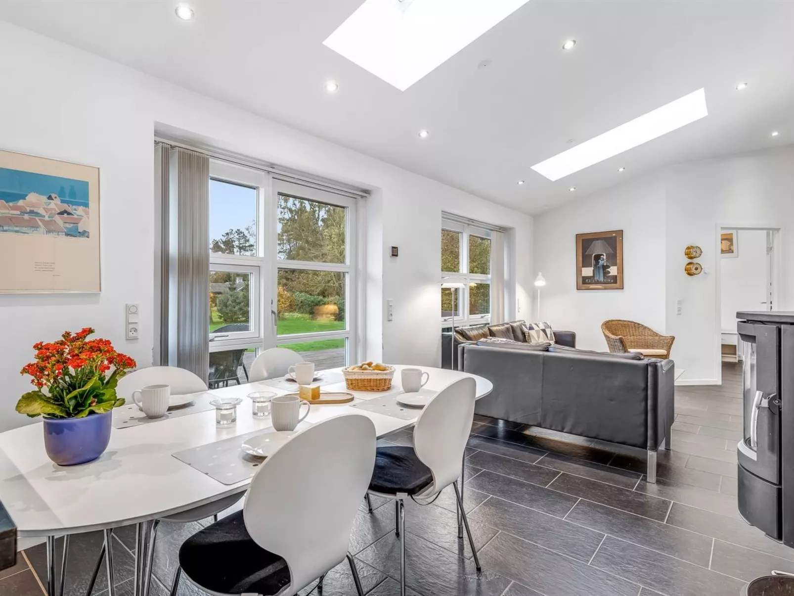 "Laulu" - 200m from the sea-Binnen