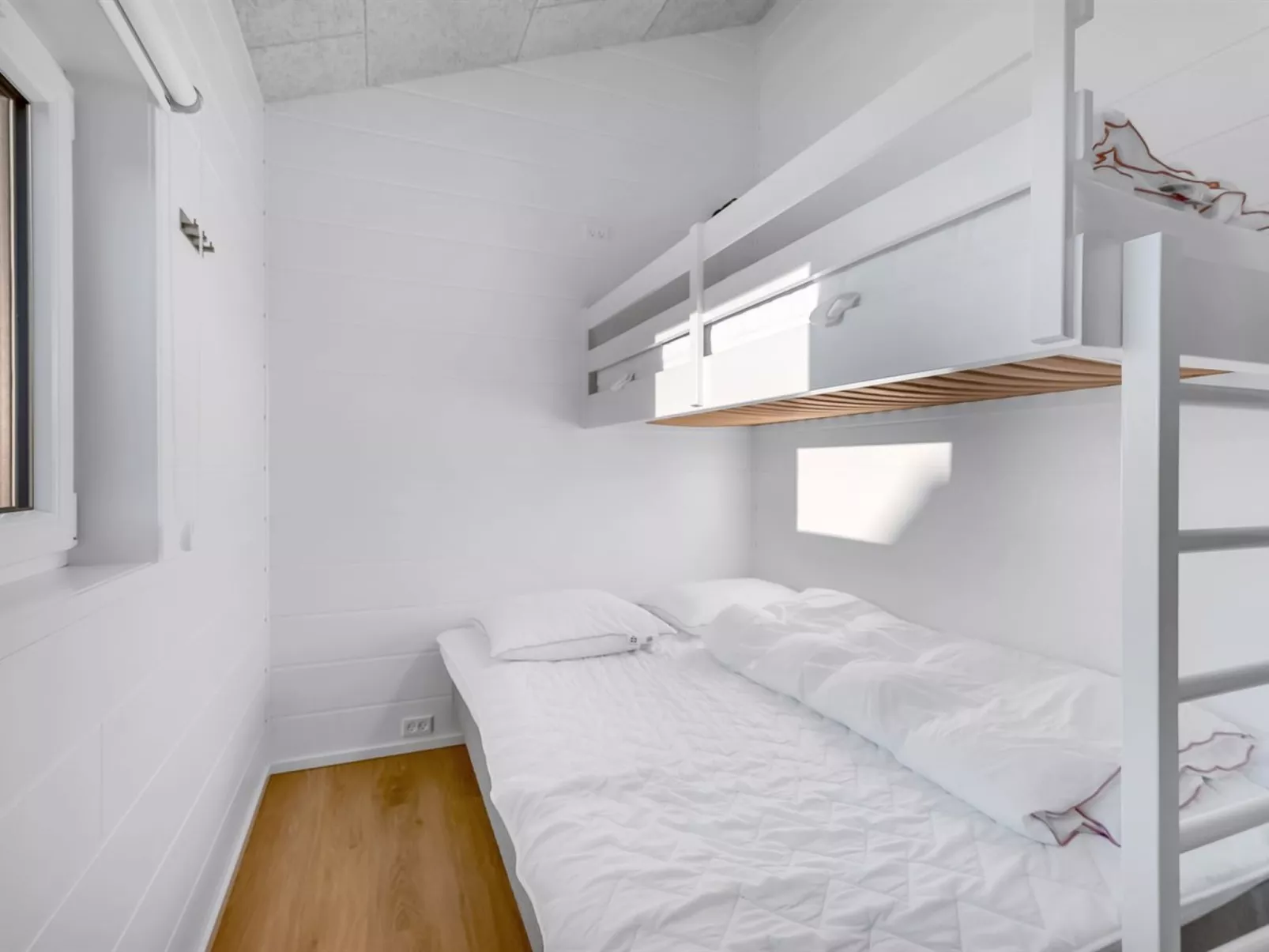 "Hana" - 800m from the sea-Binnen