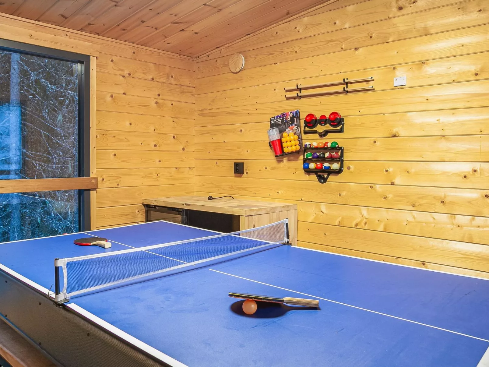 Villa ukkometso-Binnen