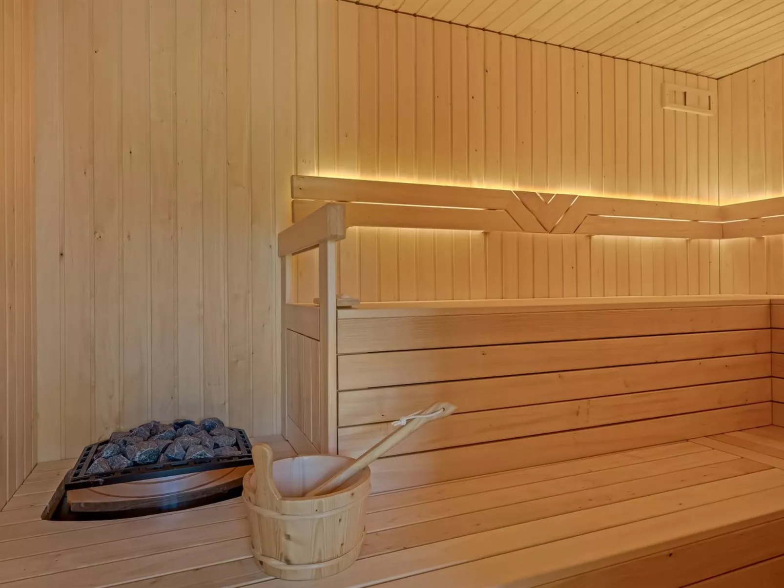 "Petri" - 1km from the sea-Binnen