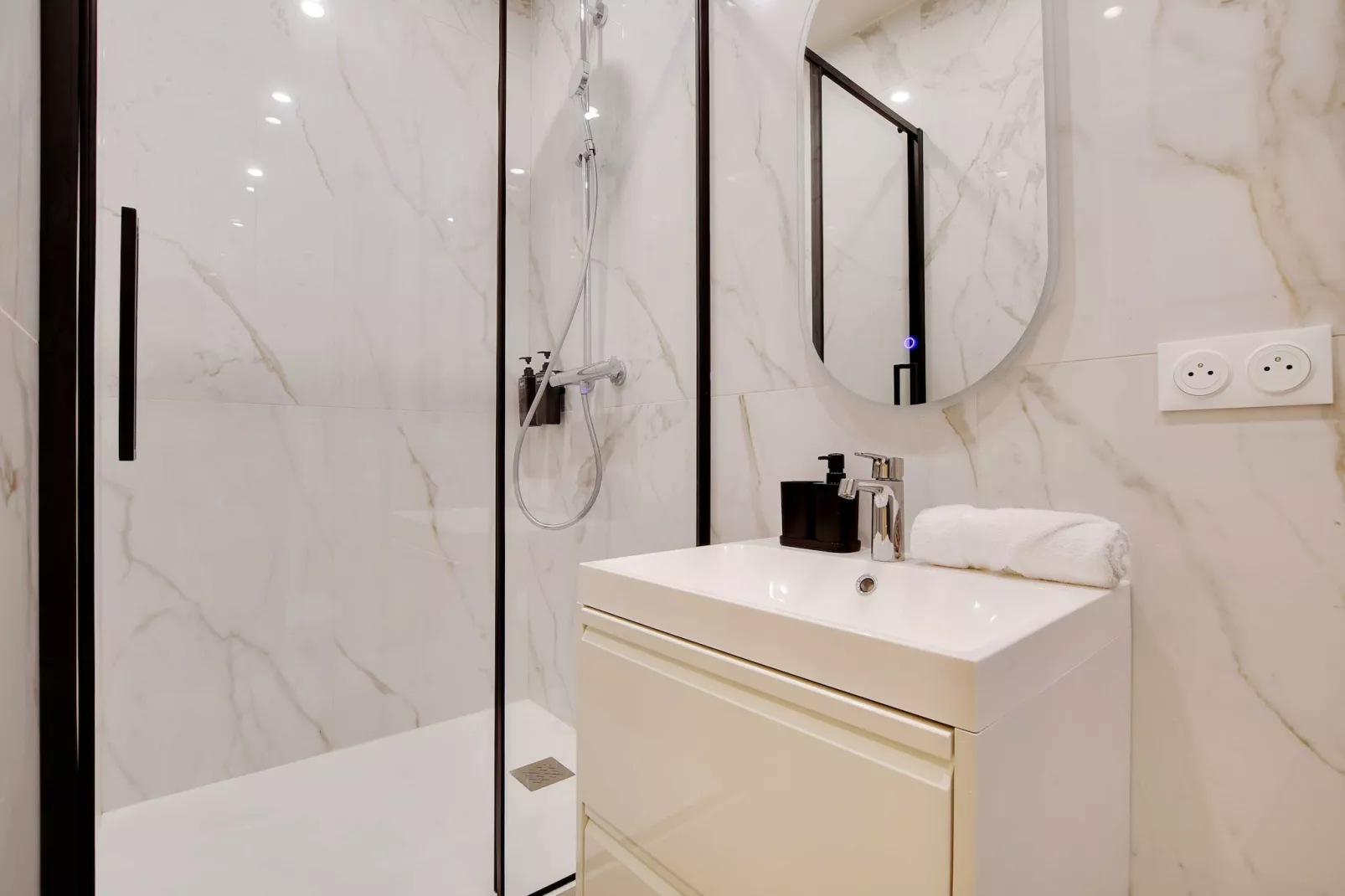 DA-16-POPINCOURT-Niet-getagd