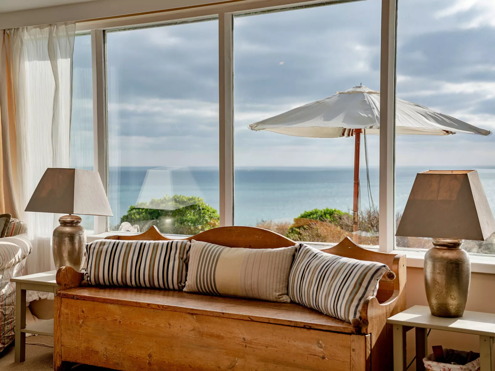 Lesceave Cottage-Binnen