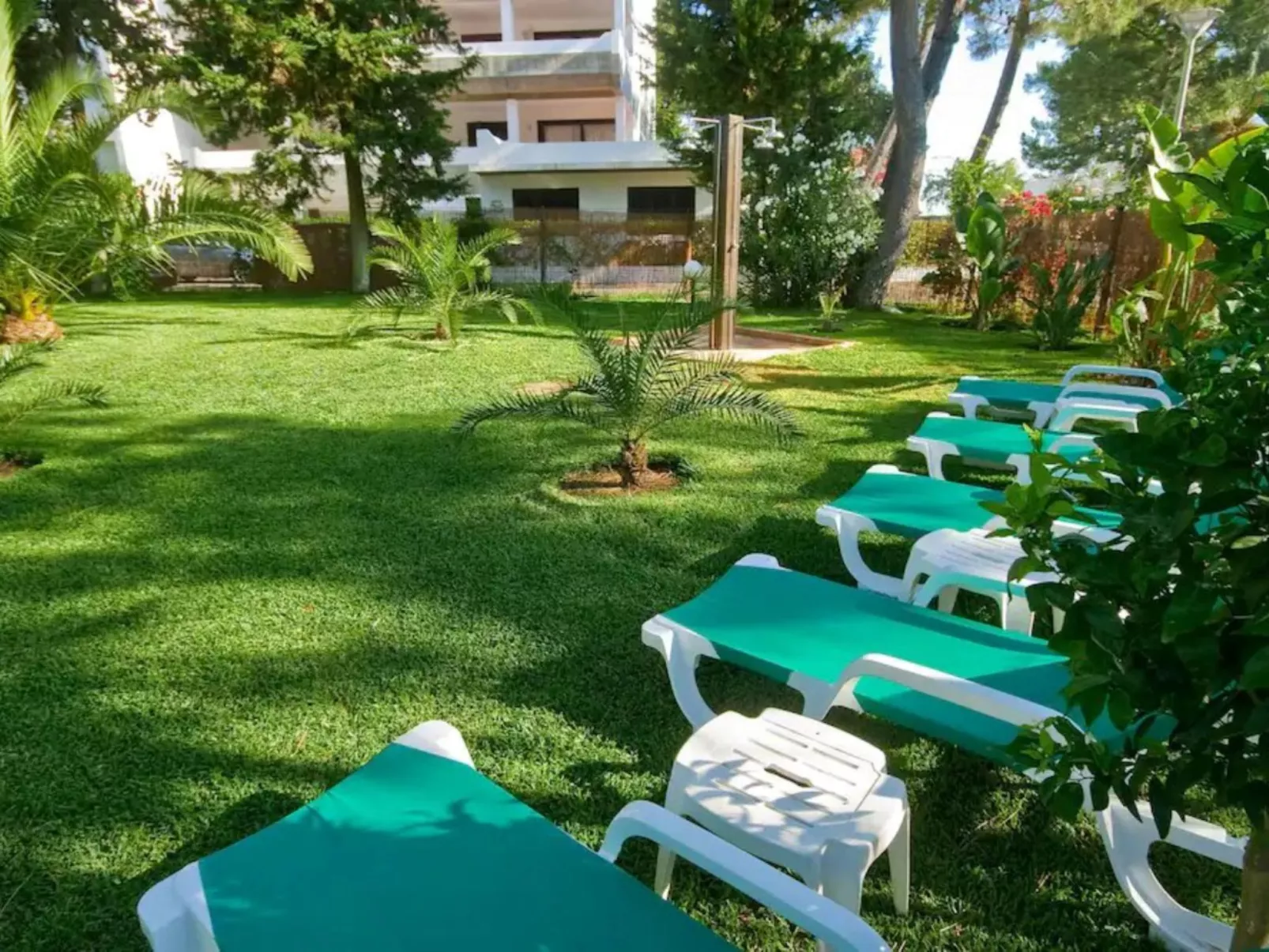 Joyce - Sunny Way-Buiten