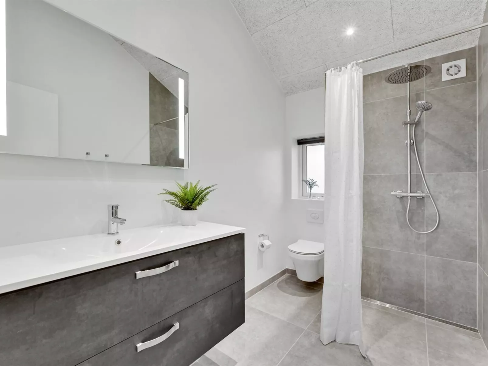 "Tola" - 450m from the sea-Binnen