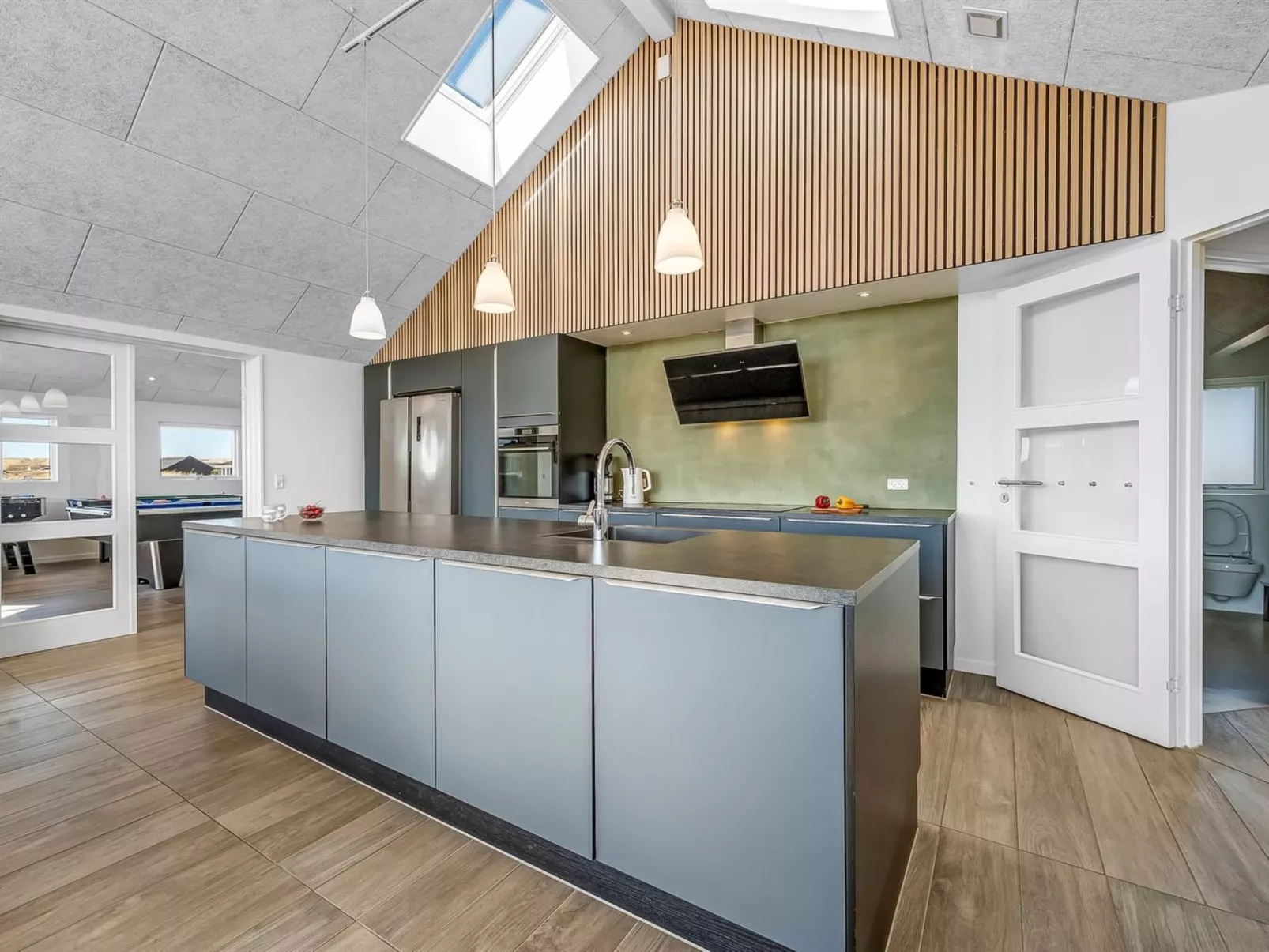 "Swante" -  from the sea-Binnen