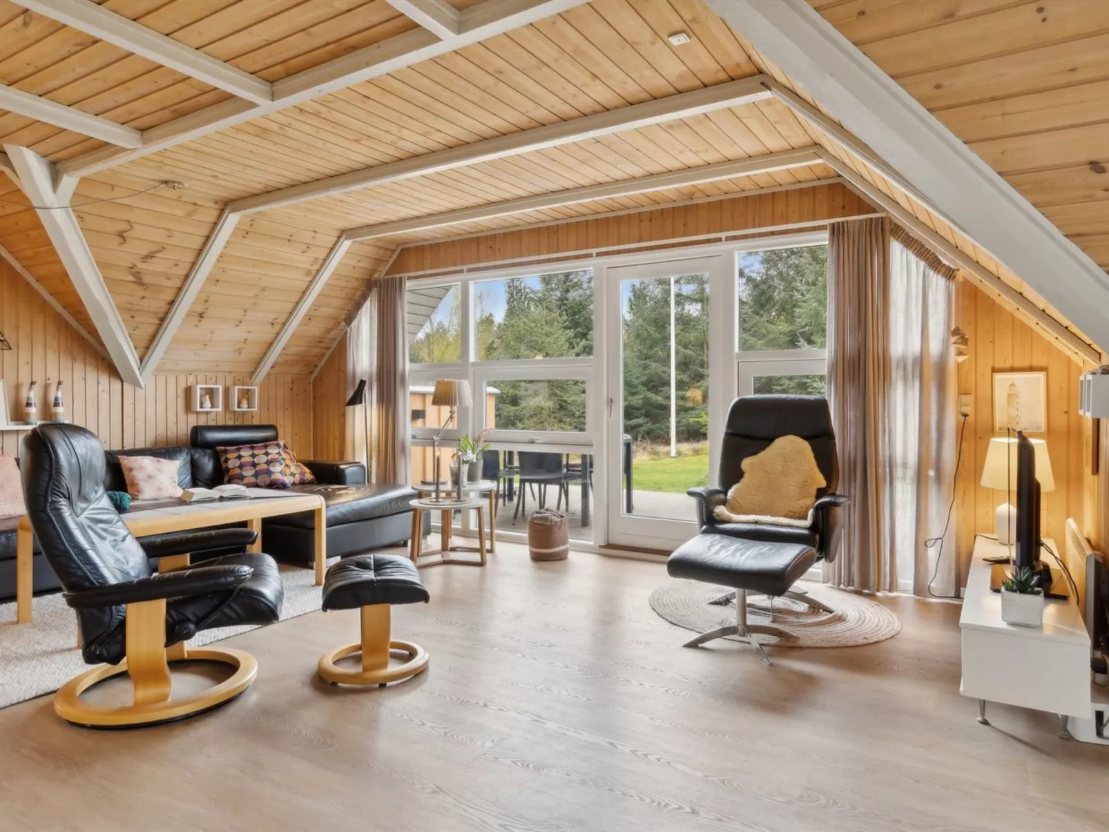 "Wale" - 3.3km from the sea-Binnen