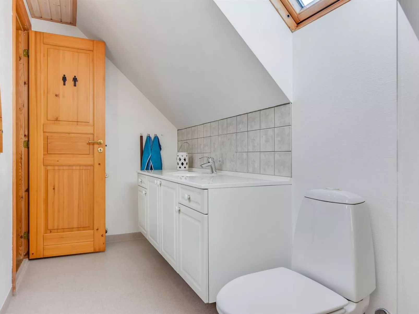 "Reeta" - 32km from the sea-Binnen