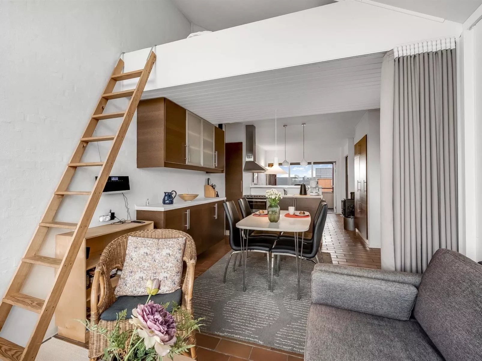 "Alvy" - 100m to the fjord-Binnen