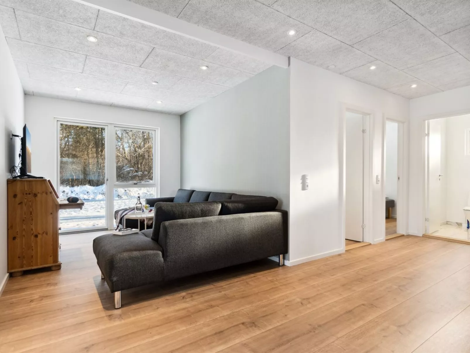 "Scalli" - 1.5km to the fjord-Binnen