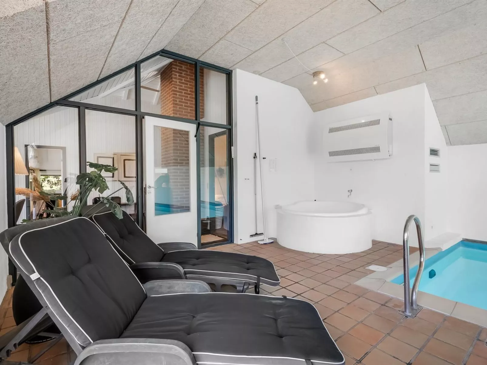 "Aage" - 1.7km from the sea-Buiten