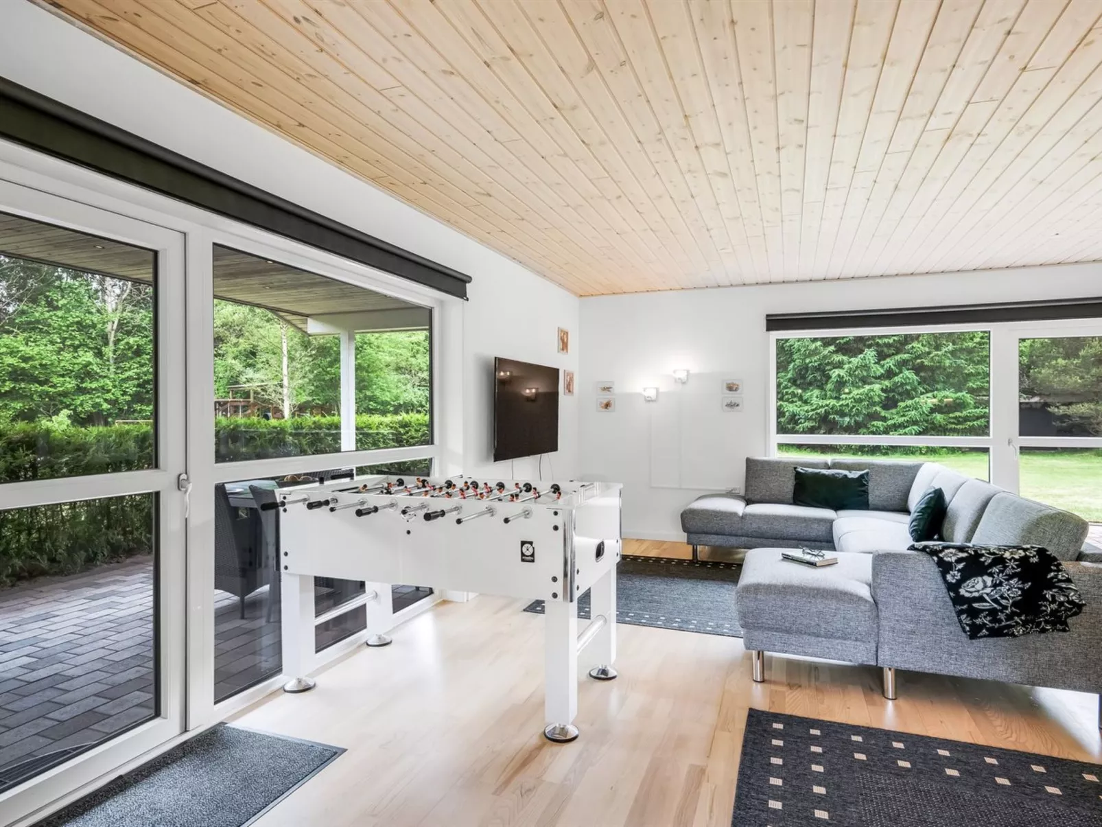 "Ara" - 1.4km from the sea-Binnen