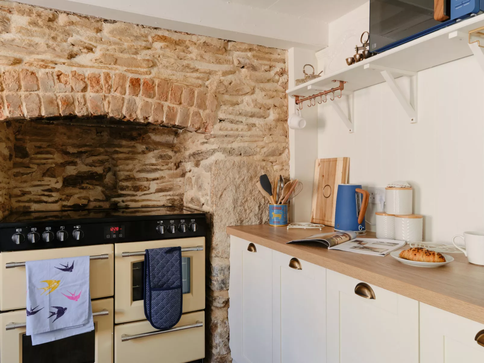 Primrose Cottage-Binnen