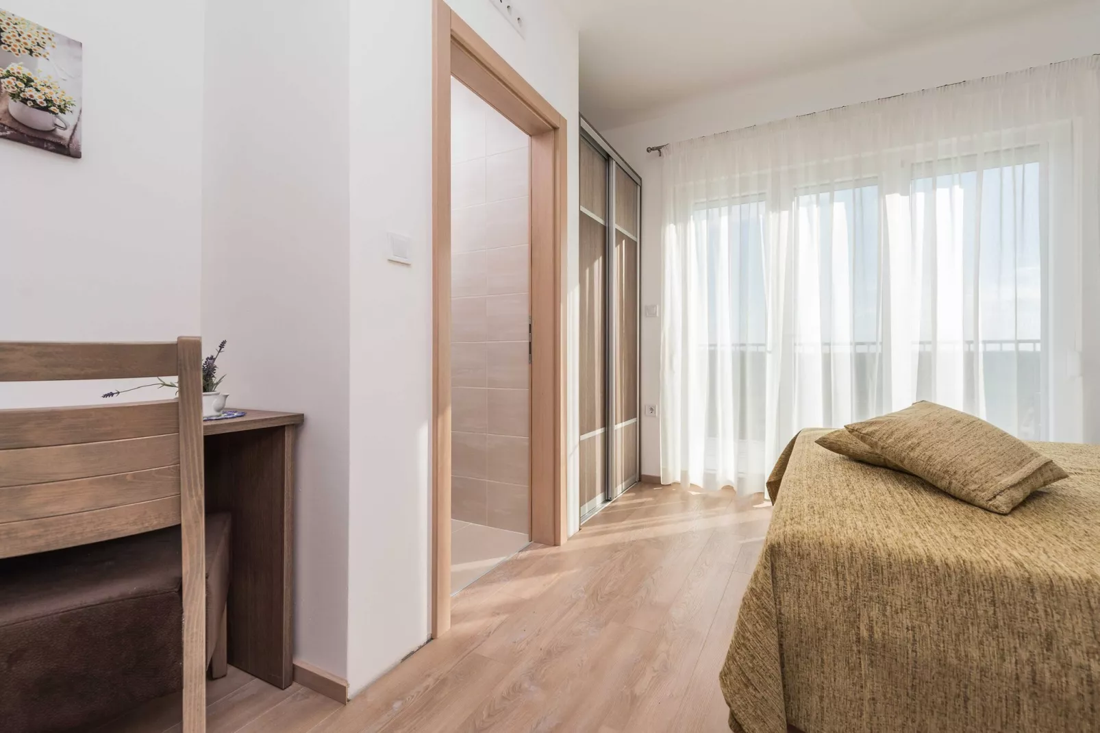 Luxury Escape with Swimming Pool & Modern Design - Superior Four Bedroom Villa with Private Pool ( Villa 2)-Slaapkamer