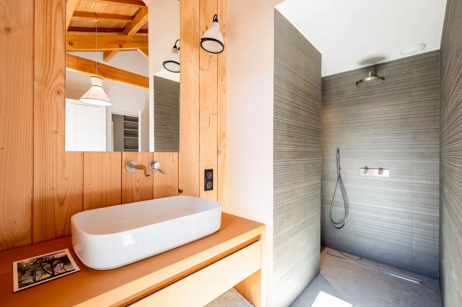 Villa Sylvestre-Badkamer