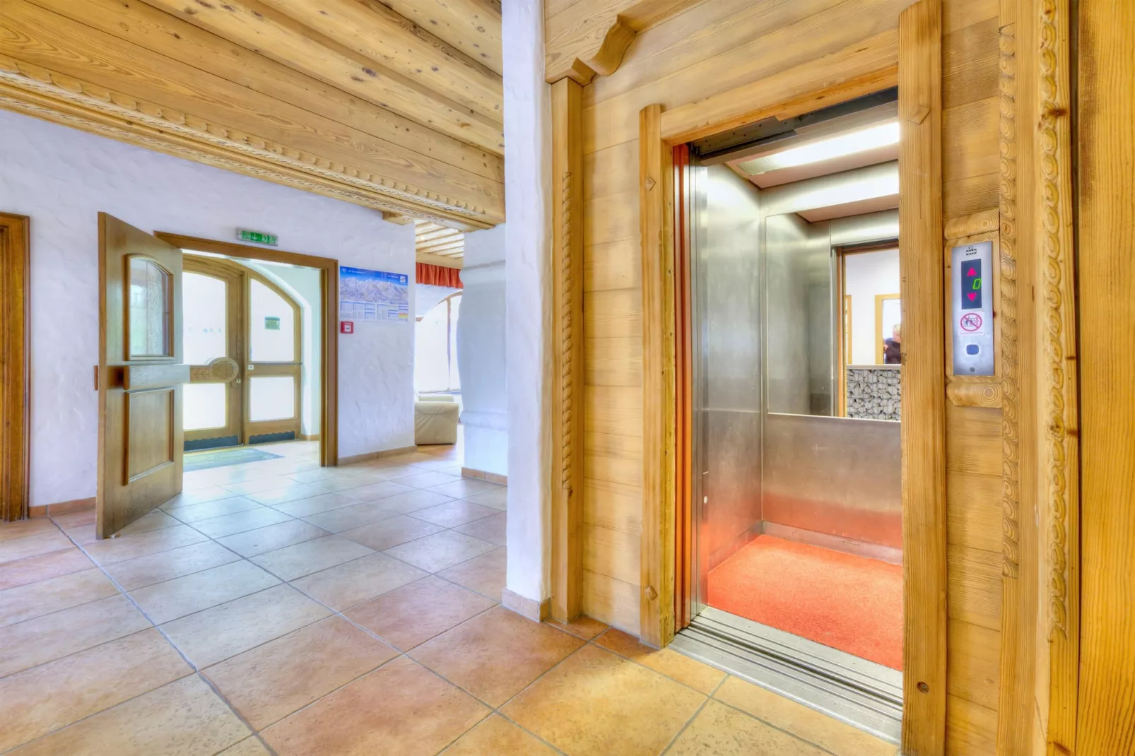 Vicky Apartment Top 8