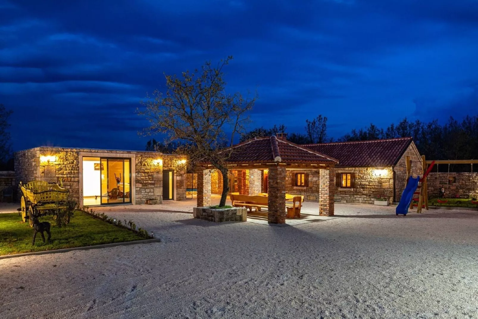 Luxury Villa Escape-Terrasbalkon