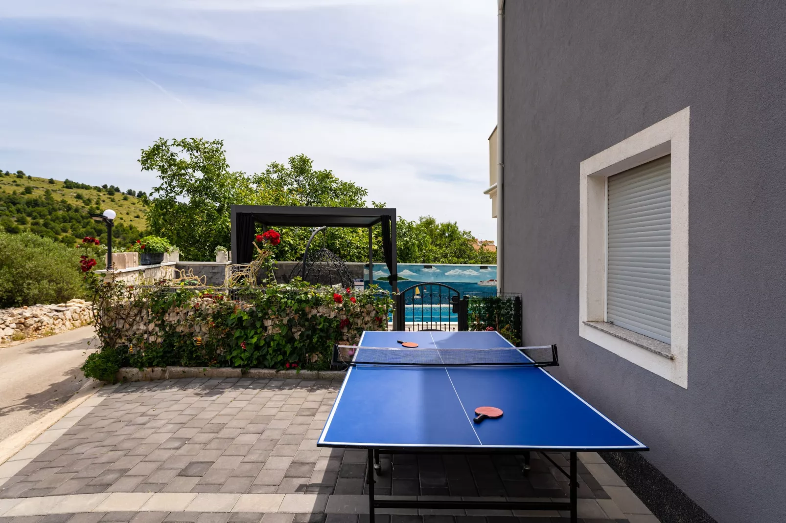 Apartment Nikita with private pool-Faciliteiten