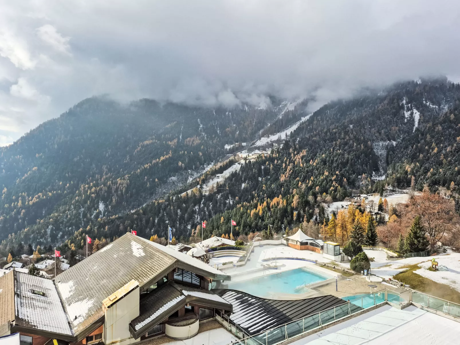 Les Thermalies 202-Buiten