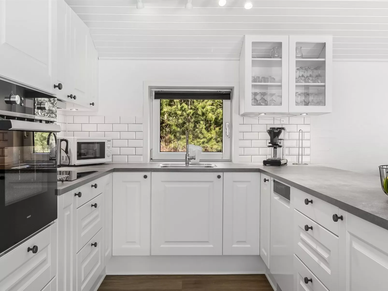 "Cora" - 1km from the sea-Binnen