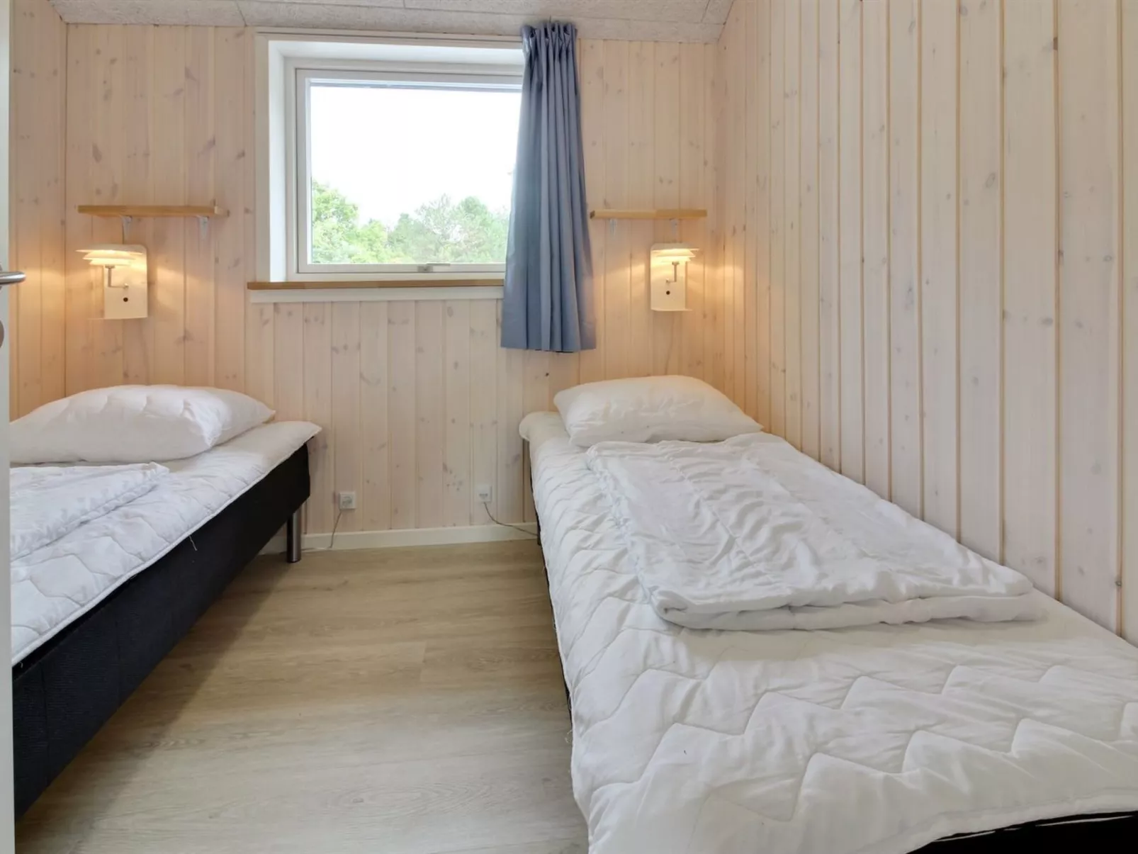 "Tahvo" - 3.3km from the sea-Binnen