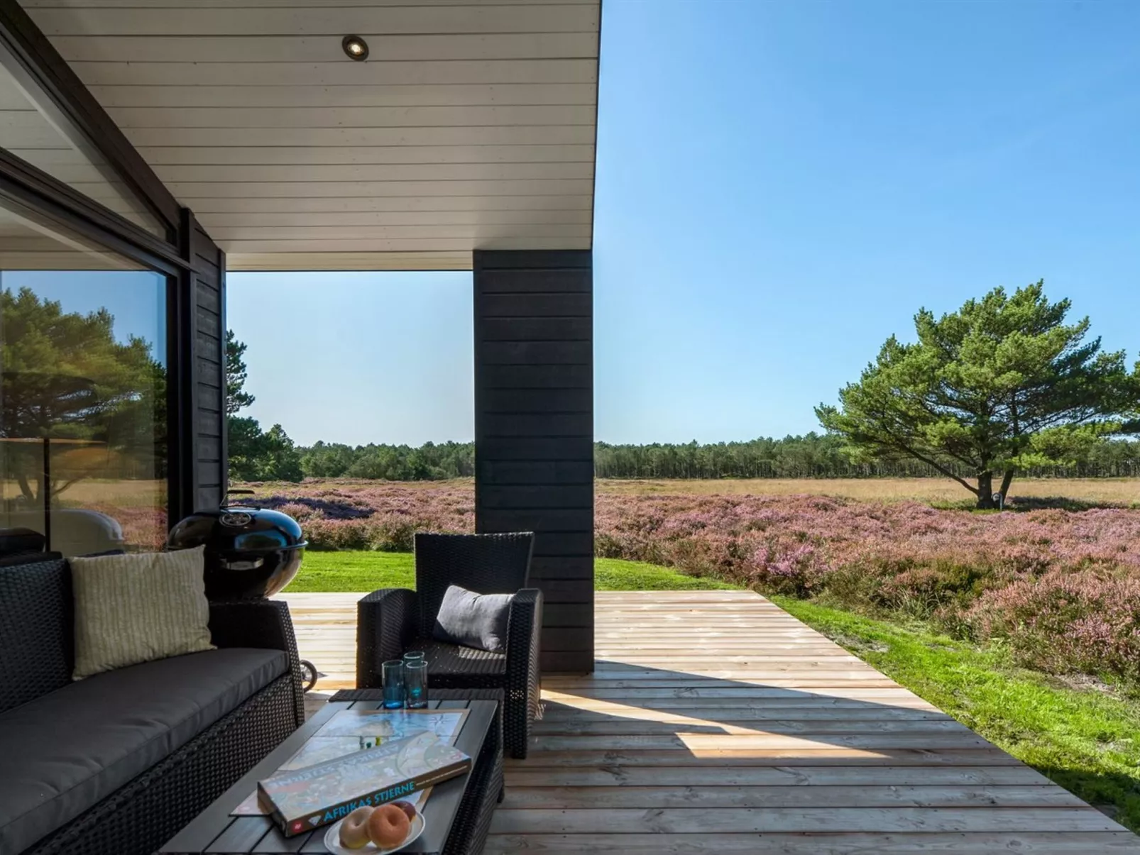 "Tea" - 2.7km from the sea-Buiten