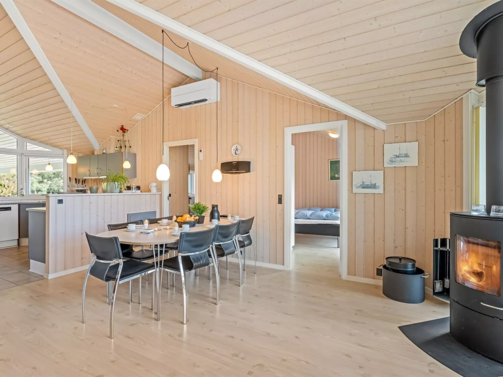 "Dagny" - 300m from the sea-Binnen