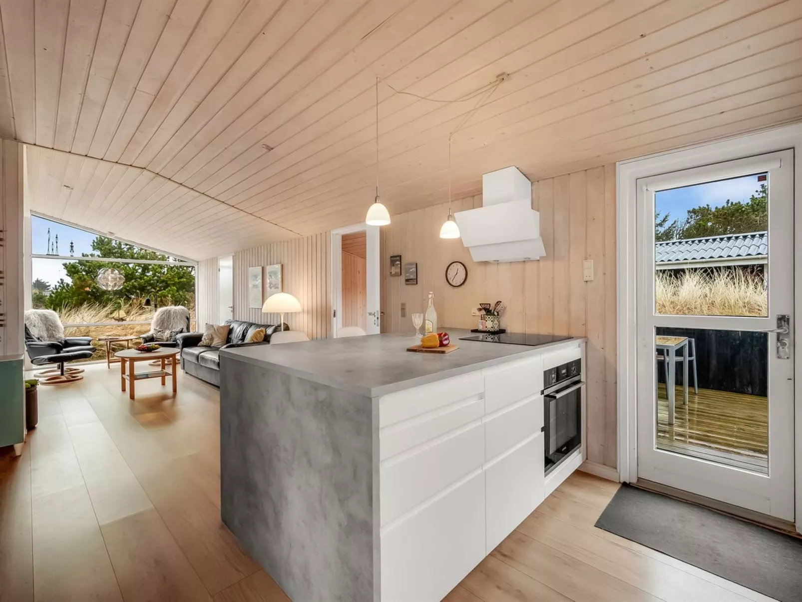 "Julan" - 600m from the sea-Binnen