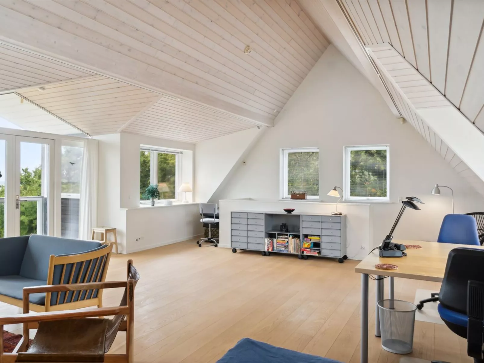 "Esme" - 30m from the sea-Binnen