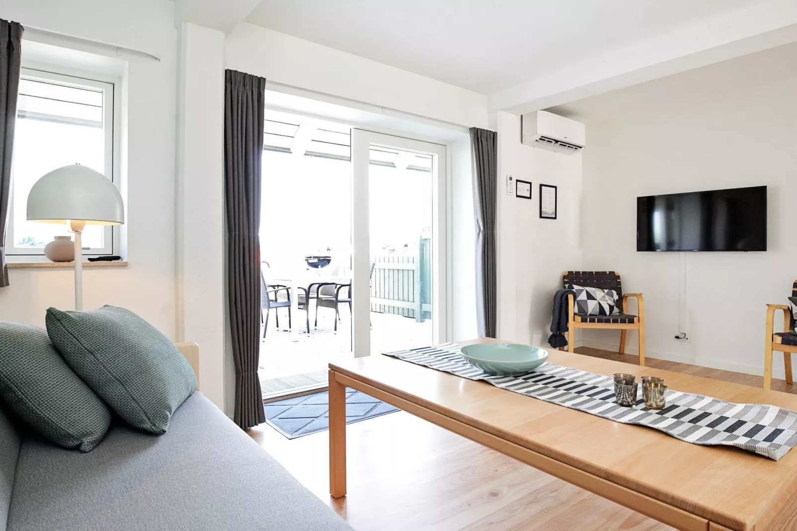 3 rooms app.,2stories,bay view,PLUS-Binnen