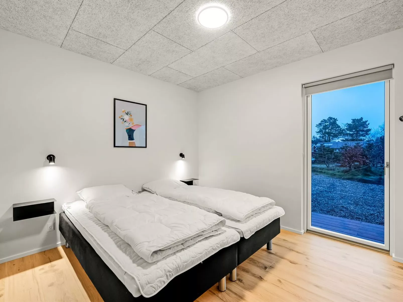 "Liutulf" - 350m to the fjord-Binnen