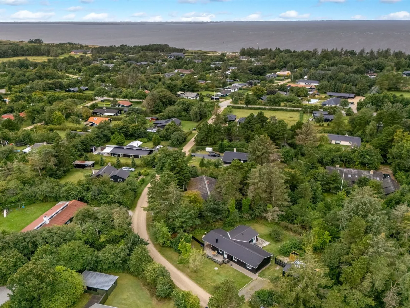 "Tiina" - 500m to the fjord-Buiten