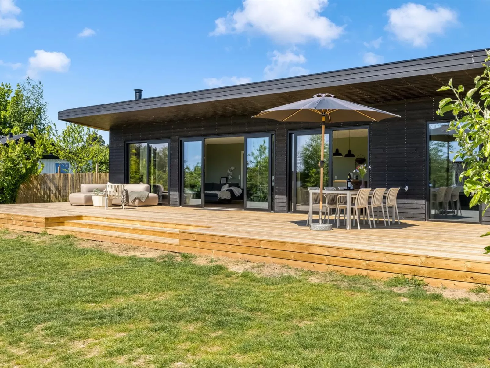 "Edvia" - 200m to the fjord-Buiten