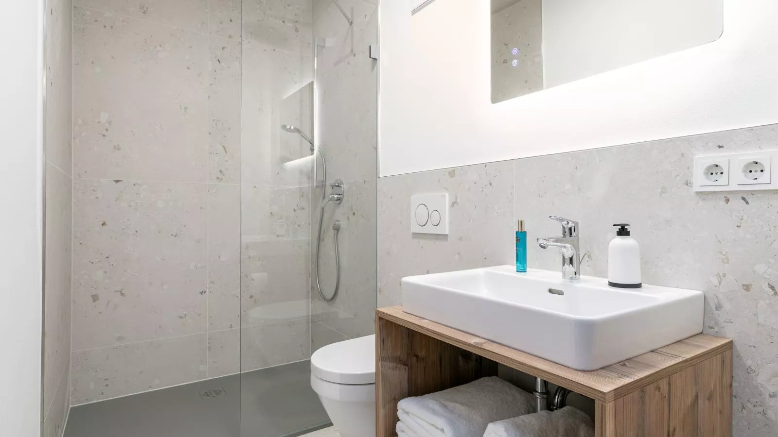 Hopfgarten Alpin Living Top 1 und 2-Badkamer