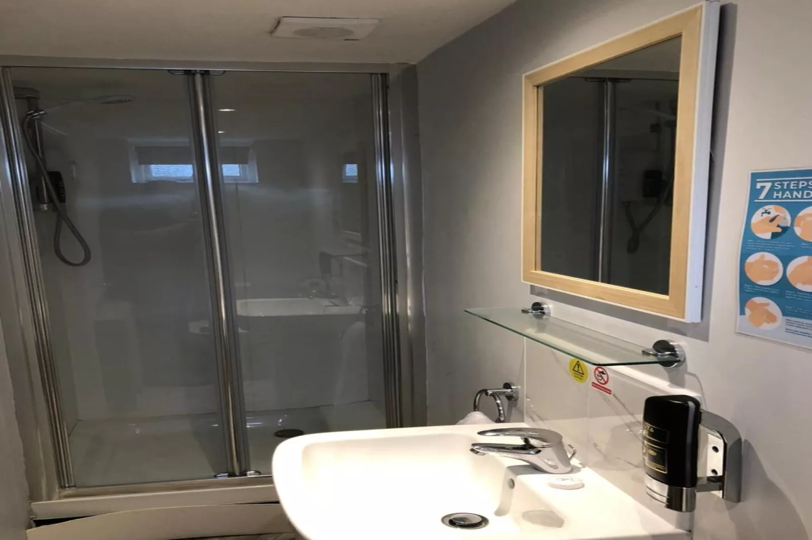 Deluxe Double Room-Badkamer