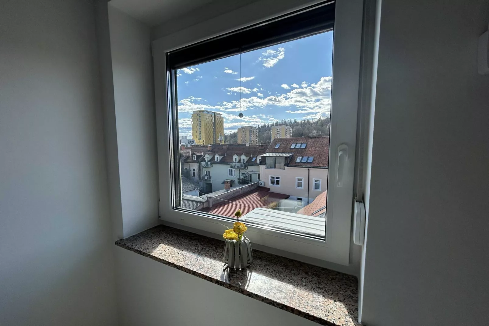 City Modern and Vibrant Apartments Ljubljana - Standard One Bedroom Apartment (owner A3)-Badkamer